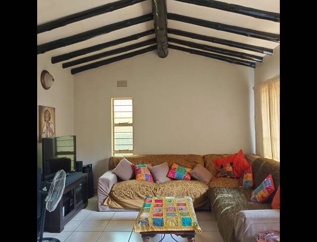 3 BEDROOM HOUSE FOR SALE IN GLEN MARAIS